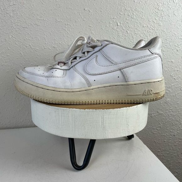 Nike Air Force 1 Low Triple White GS 314192-117 Grade School Size 6.5Y - Picture 1 of 10